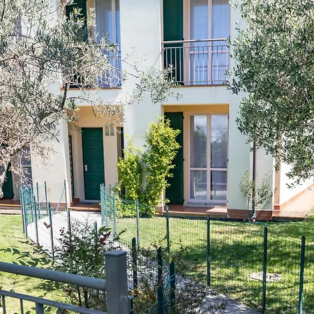 Lägenhetshotell Baia Blu Rta 3*